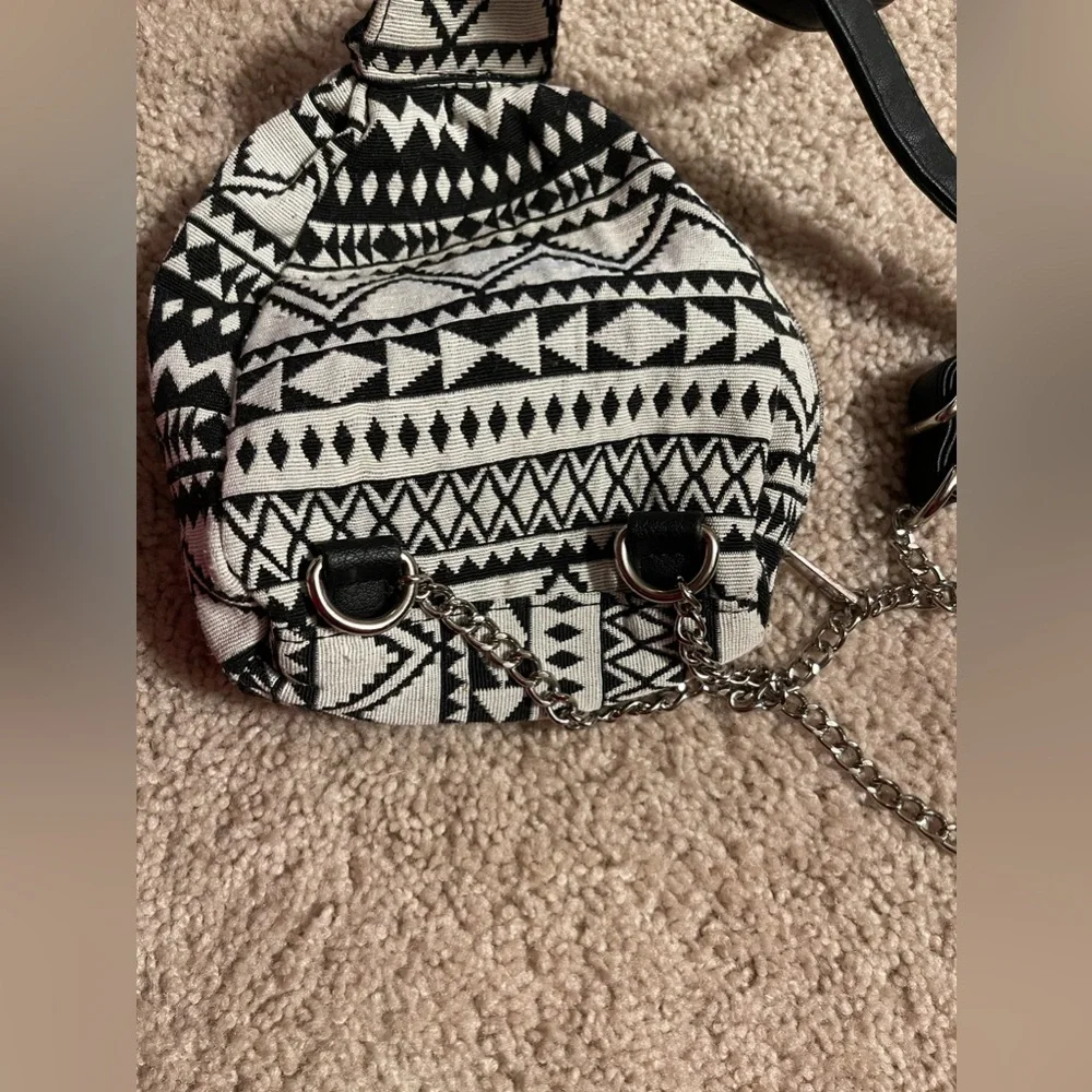 Aztec Mini Backpack - Picture 4 of 12